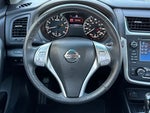 2016 Altima Thumbnail 17