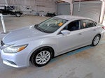 2016 Altima Thumbnail 2