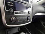 2017 Altima Thumbnail 16