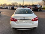 2017 Altima Thumbnail 6