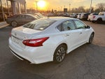 2017 Altima Thumbnail 7