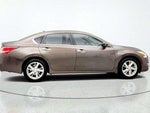 2014 Altima Thumbnail 4