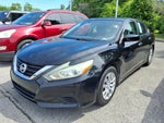 2016 Altima Thumbnail 3