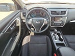 2016 Altima Thumbnail 26