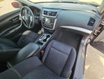 2016 Altima Thumbnail 30