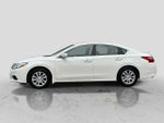 2017 Altima Thumbnail 3