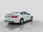 2017 Altima Thumbnail 6