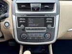 2017 Altima Thumbnail 26