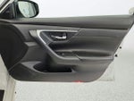 2017 Altima Thumbnail 27
