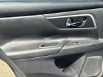 2017 Altima Thumbnail 23