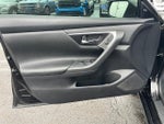 2017 Altima Thumbnail 18