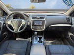 2017 Altima Thumbnail 10