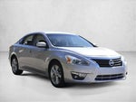 2013 Altima Thumbnail 3