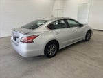 2015 Altima Thumbnail 4