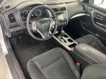 2015 Altima Thumbnail 13