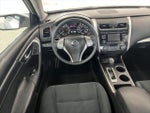 2015 Altima Thumbnail 26
