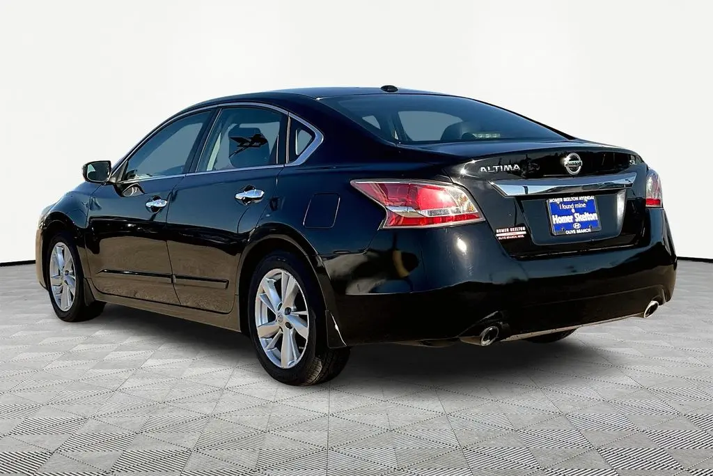 2015 Nissan Altima - $13,091