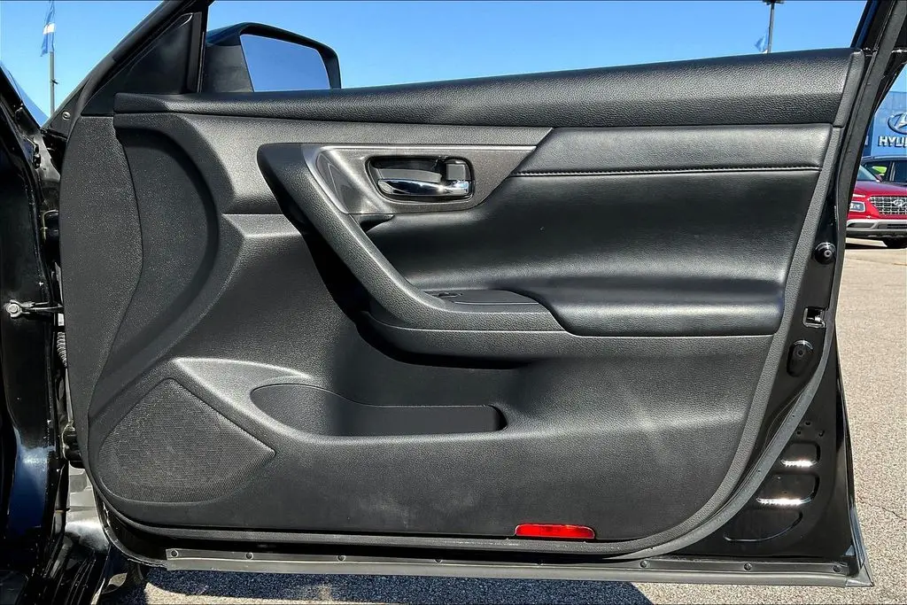 2015 Nissan Altima - $13,091