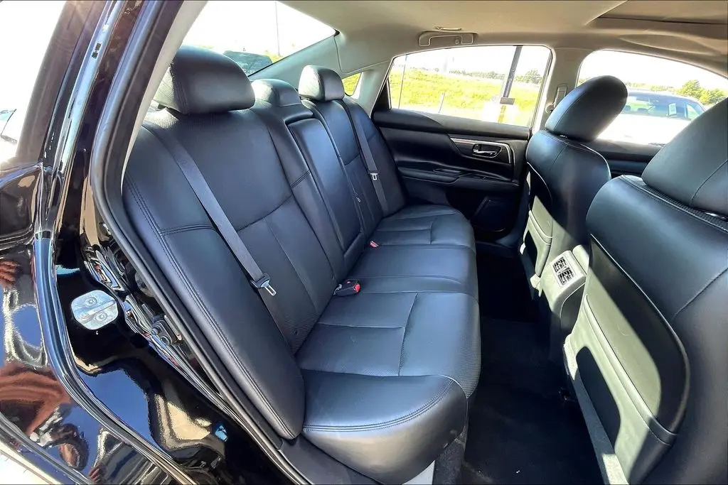 2015 Nissan Altima - $13,091