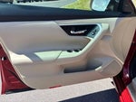 2016 Altima Thumbnail 12