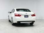2016 Altima Thumbnail 6