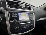 2016 Altima Thumbnail 14