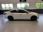 2017 Altima Thumbnail 7