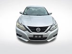 2017 Altima Thumbnail 3