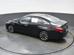 2018 Altima Thumbnail 31
