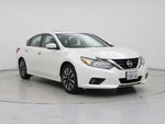 2016 Altima Thumbnail 1