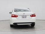 2016 Altima Thumbnail 6