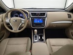 2016 Altima Thumbnail 9