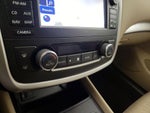 2016 Altima Thumbnail 17