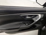 2016 Altima Thumbnail 12