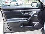 2016 Altima Thumbnail 21