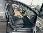 2017 Altima Thumbnail 12