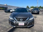 2017 Altima Thumbnail 16