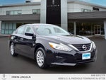 2017 Altima Thumbnail 2