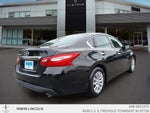 2017 Altima Thumbnail 19