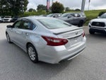 2018 Altima Thumbnail 3