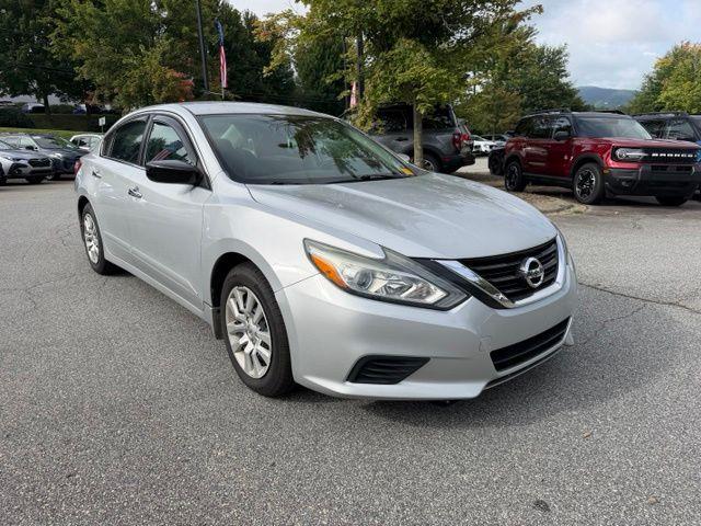 2018 Nissan Altima - $10,977