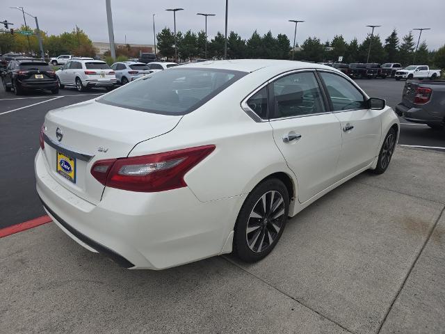 2018 Nissan Altima - $14,985