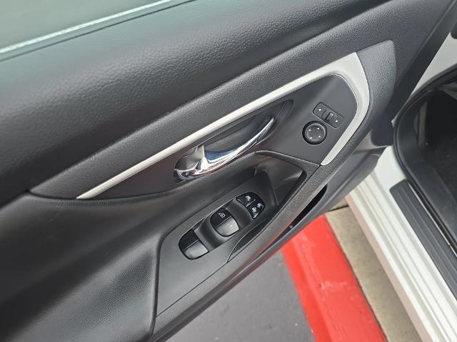 2018 Nissan Altima - $14,985
