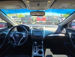 2014 Altima Thumbnail 15