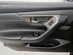 2015 Altima Thumbnail 12