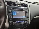 2015 Altima Thumbnail 16