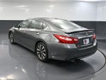 2016 Altima Thumbnail 6