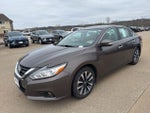 2016 Altima Thumbnail 7