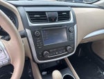 2016 Altima Thumbnail 25