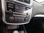2018 Altima Thumbnail 16